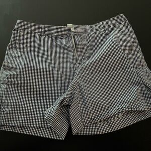 Liz Claiborne Women’s gingham shorts (blue/white, 12)